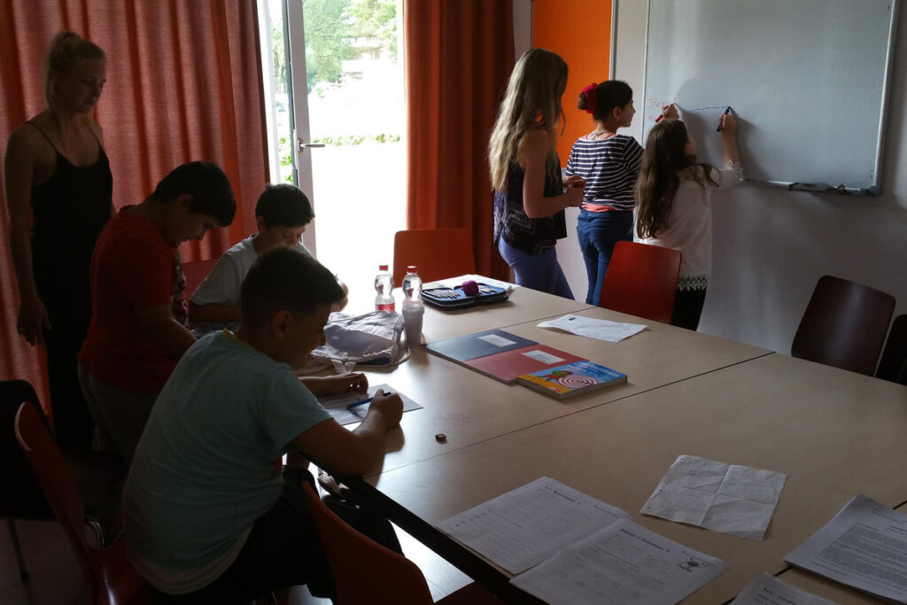 Kinder lernen zusammen